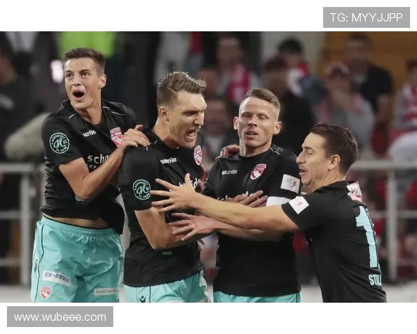 叶尼塞与莫斯科斯巴达激战正酣谁能在这场对决中笑到最后